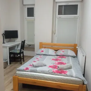  Apartament Nighthost- Trzebnicka 84